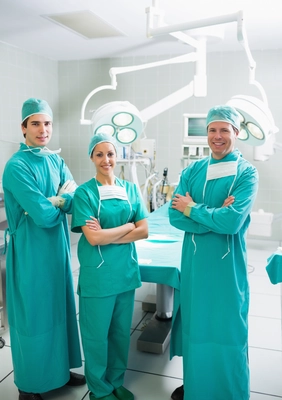 surgeons-smiling-with-arms-crossed
